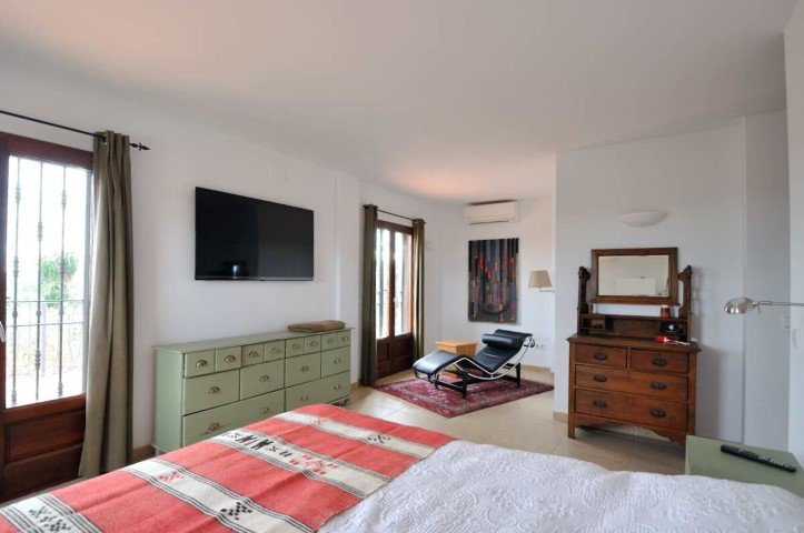 Property 2341 - Image 24