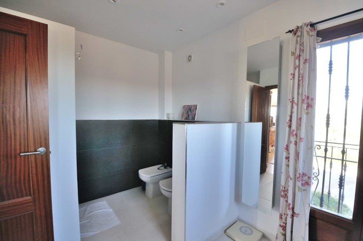 Property 2341 - Image 13