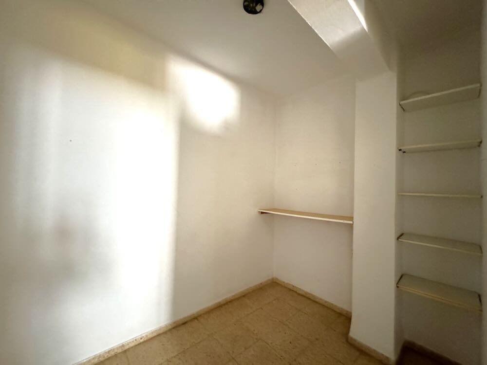 Property 2350 - Image 6