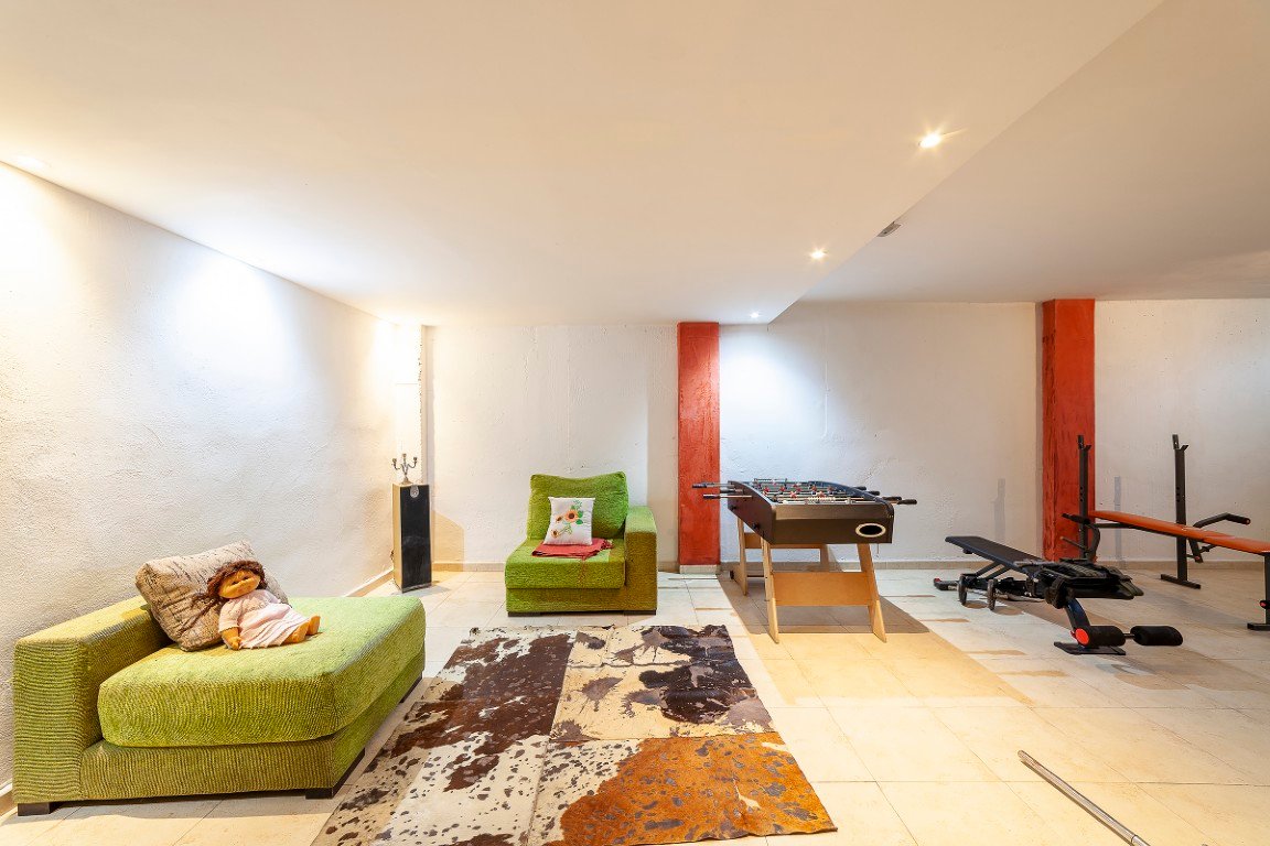 Property 2351 - Image 11