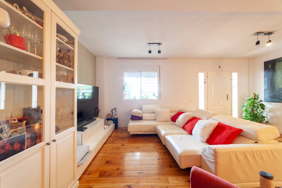 Property 2351 - Image 2