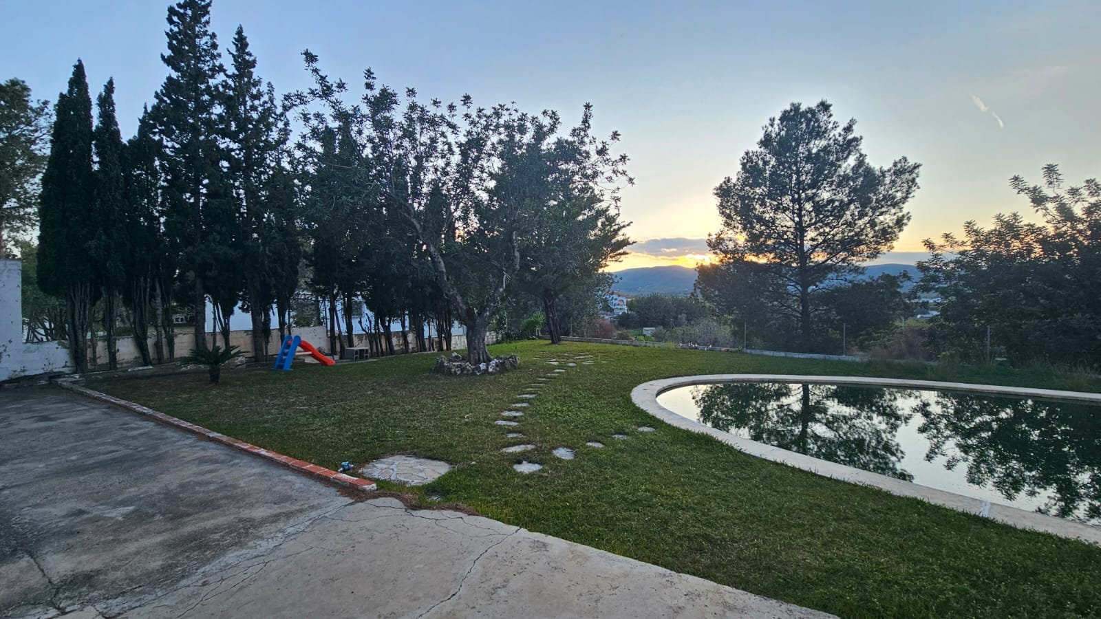 Property 2360 - Image 15