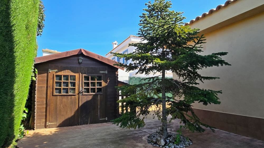 Property 2374 - Image 20