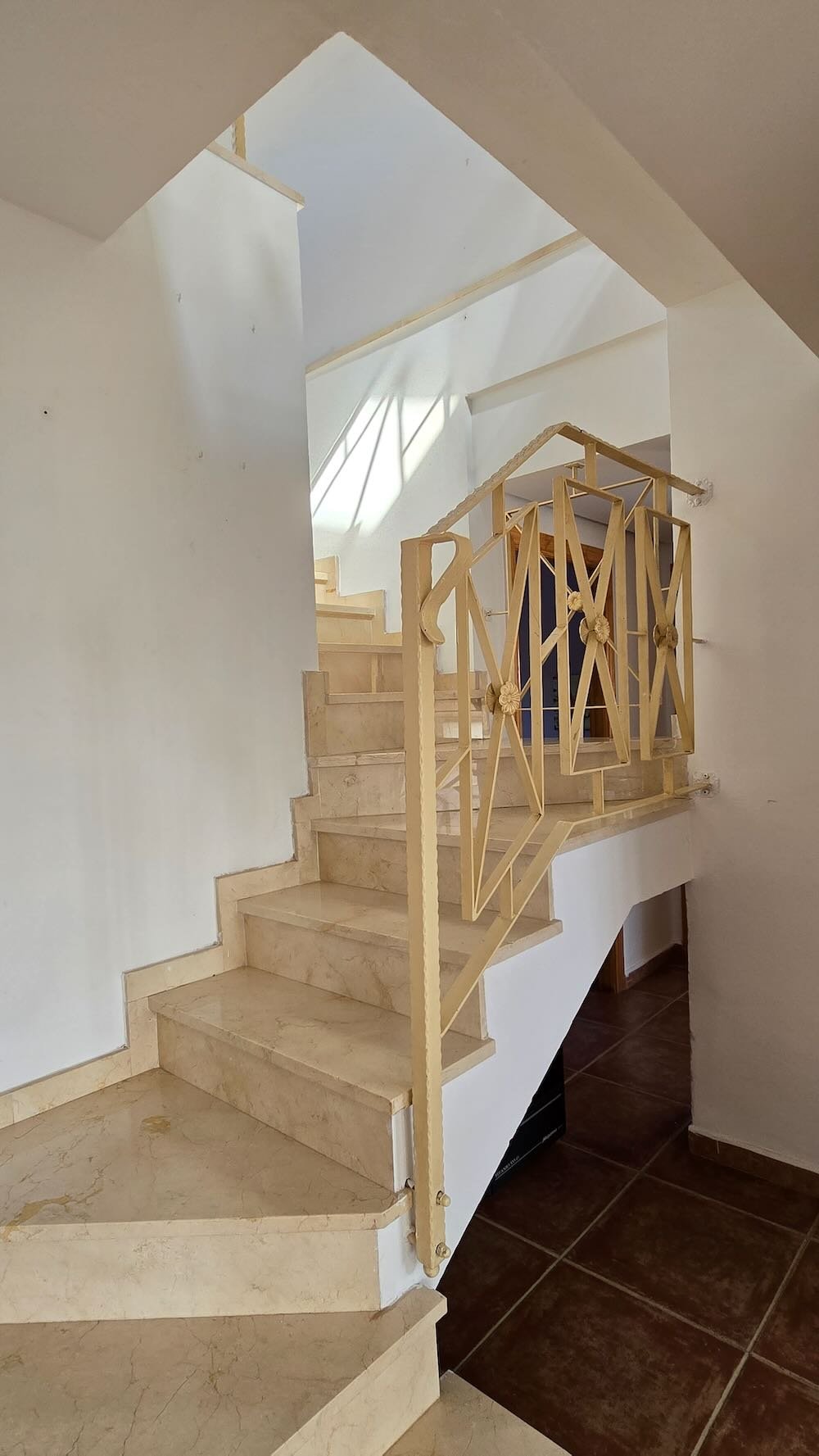 Property 2374 - Image 37