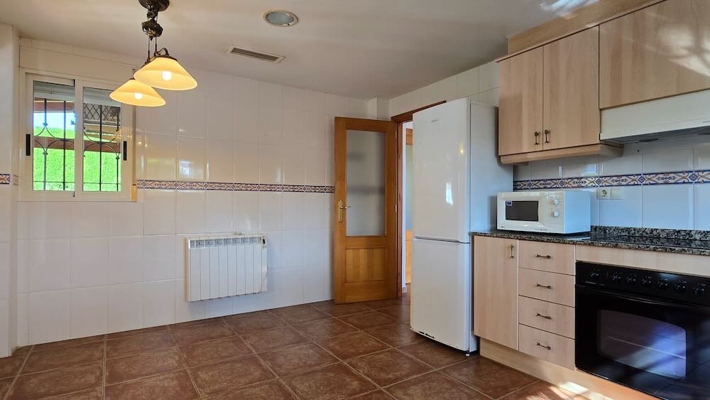 Property 2374 - Image 41