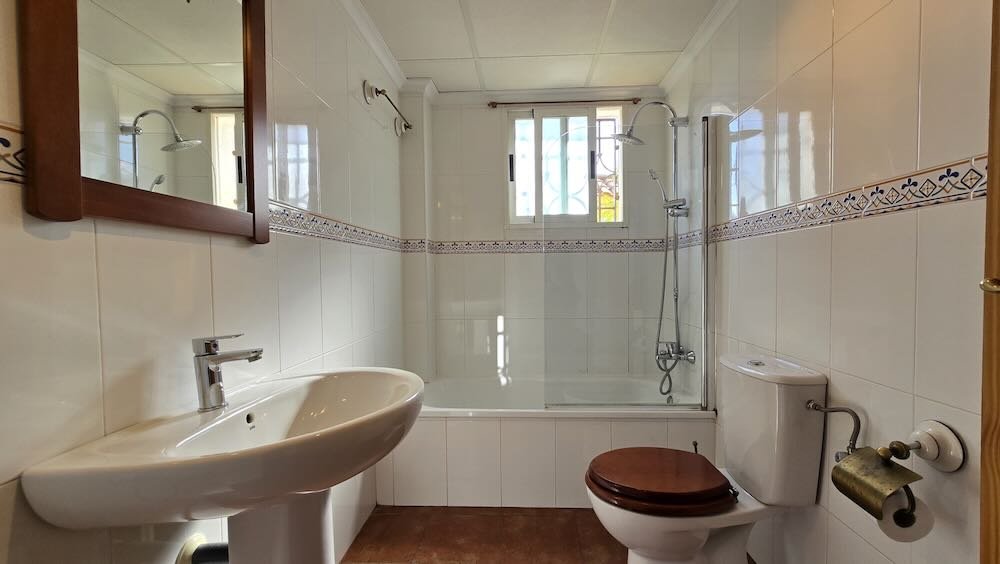 Property 2374 - Image 43