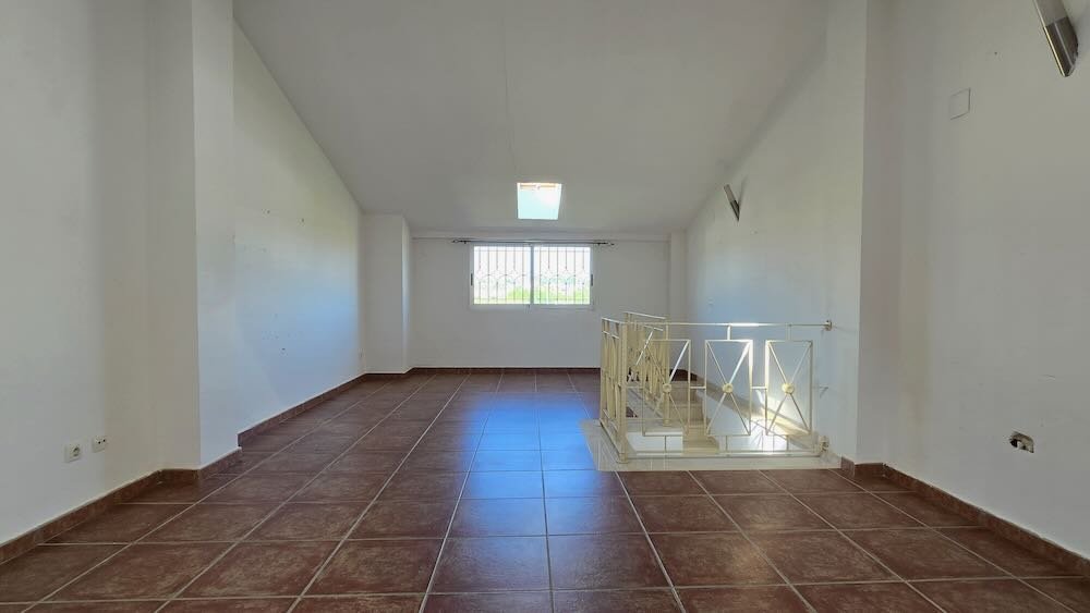 Property 2374 - Image 56