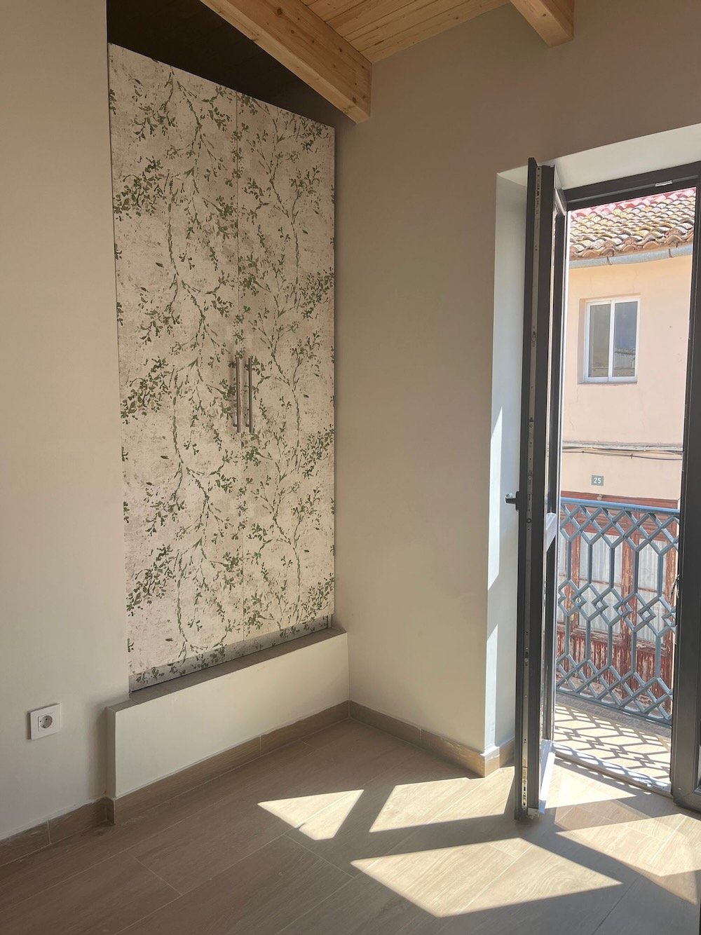 Property 2380 - Image 19