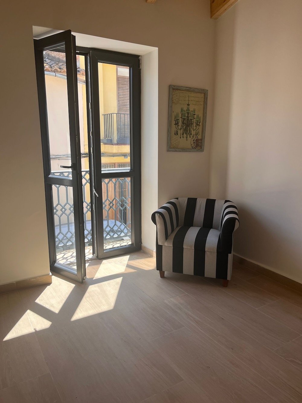 Property 2380 - Image 22