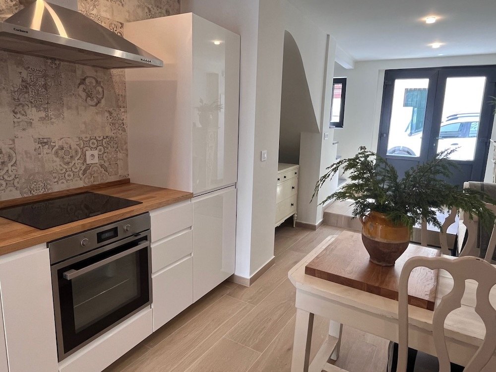 Property 2380 - Image 6