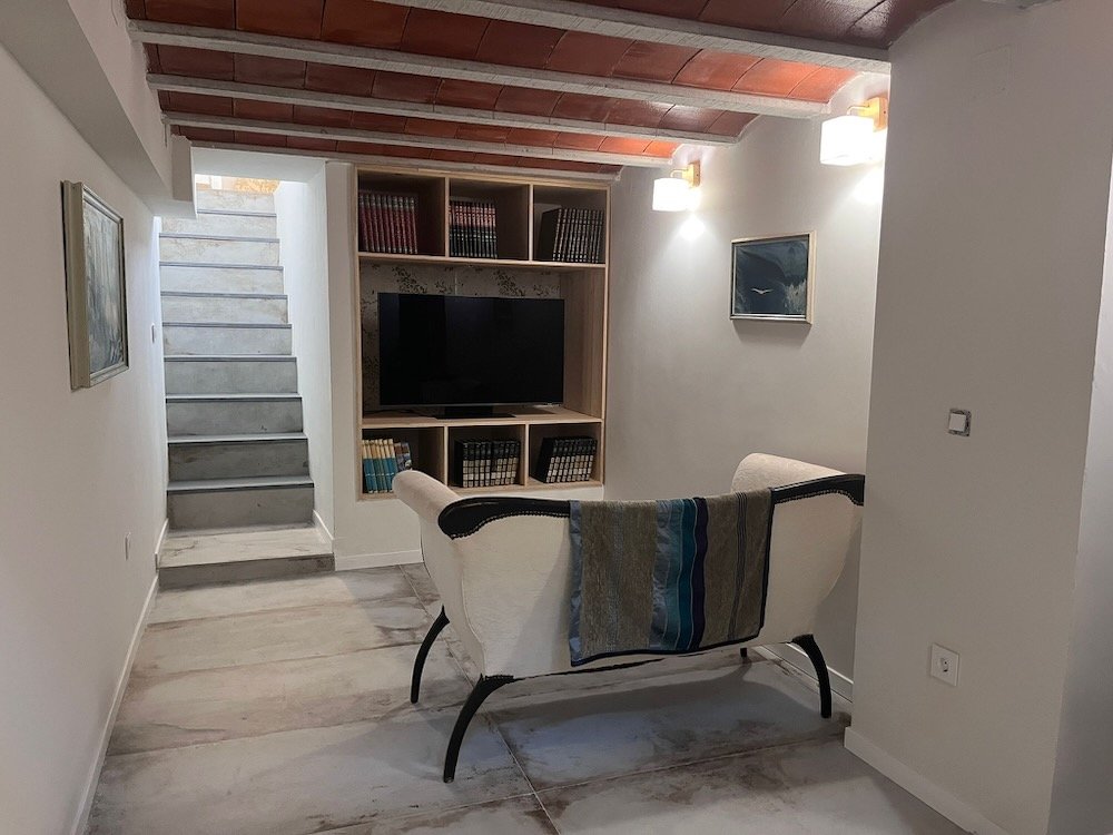 Property 2380 - Image 13