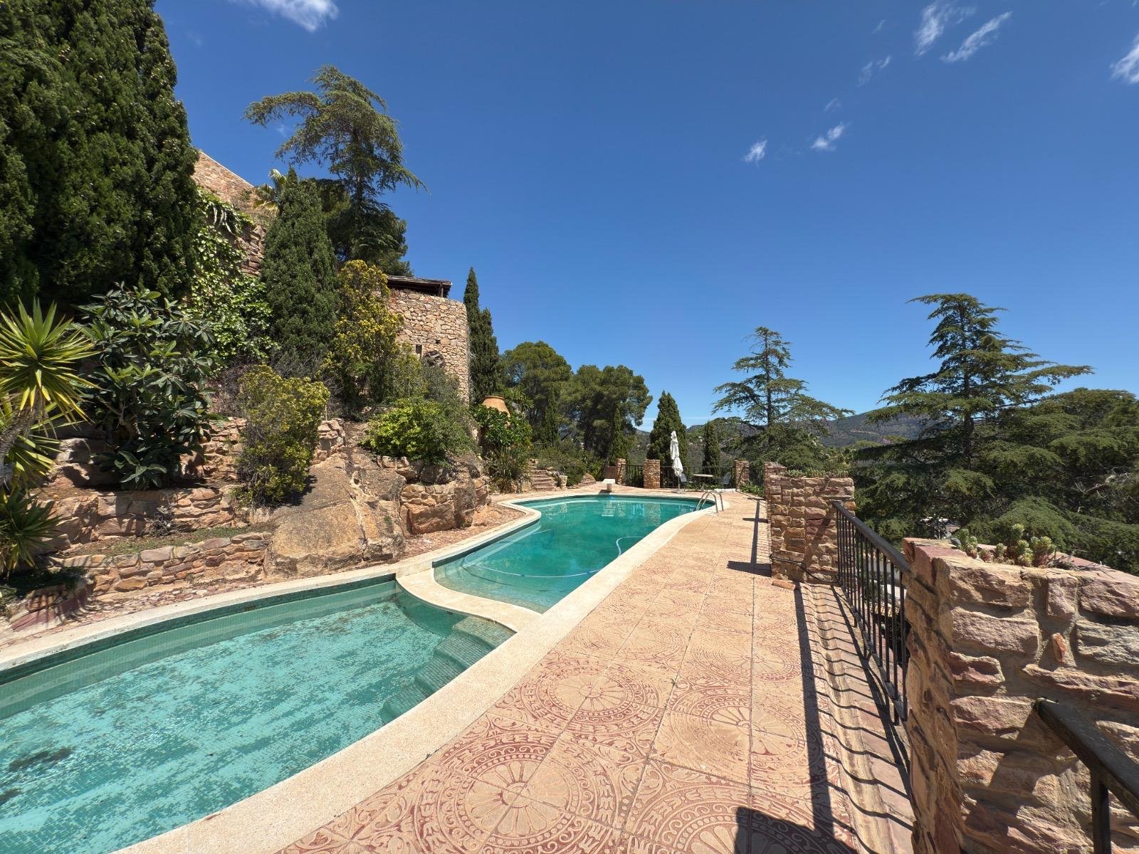 Property 2381 - Image 6