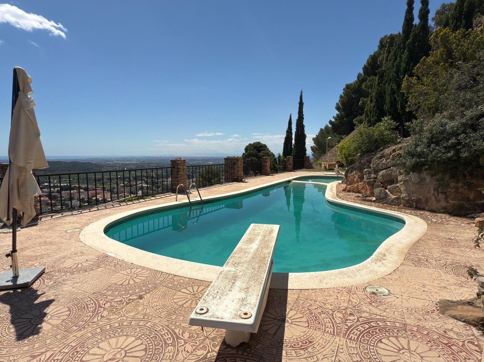 Property 2381 - Image 11