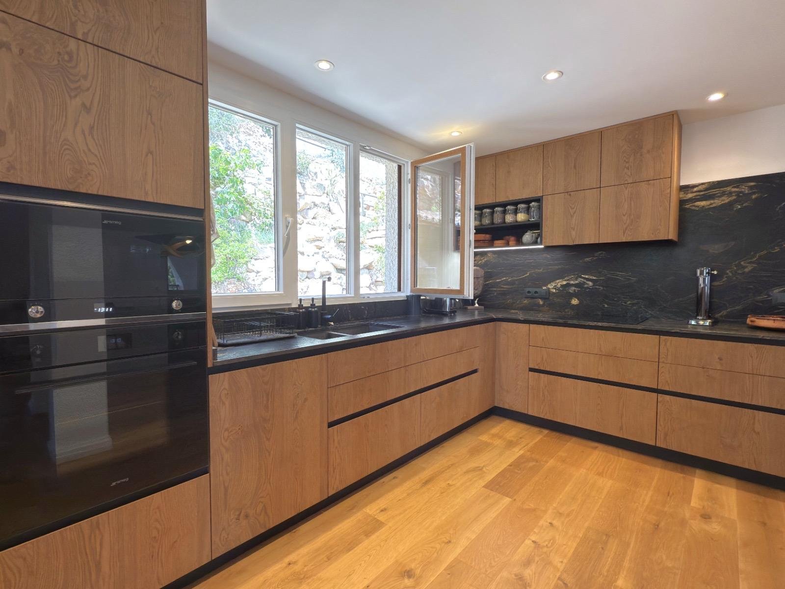 Property 2381 - Image 27