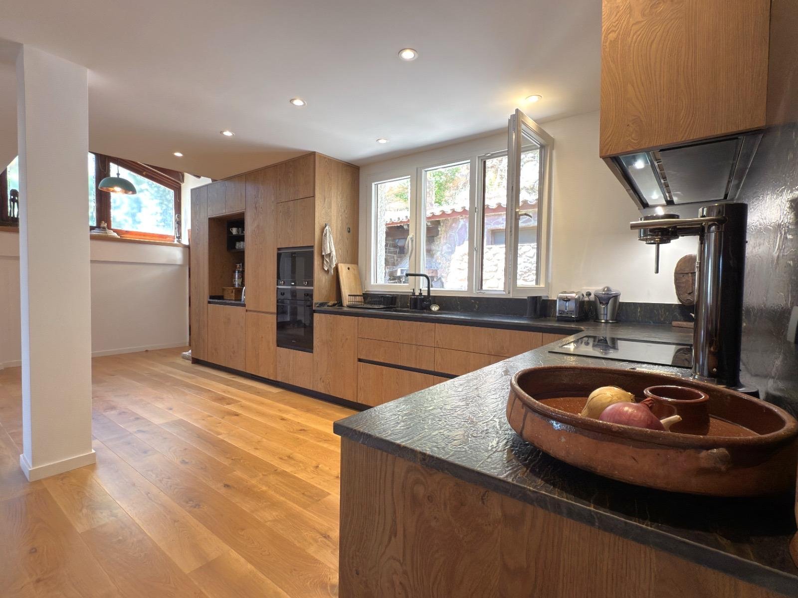 Property 2381 - Image 28