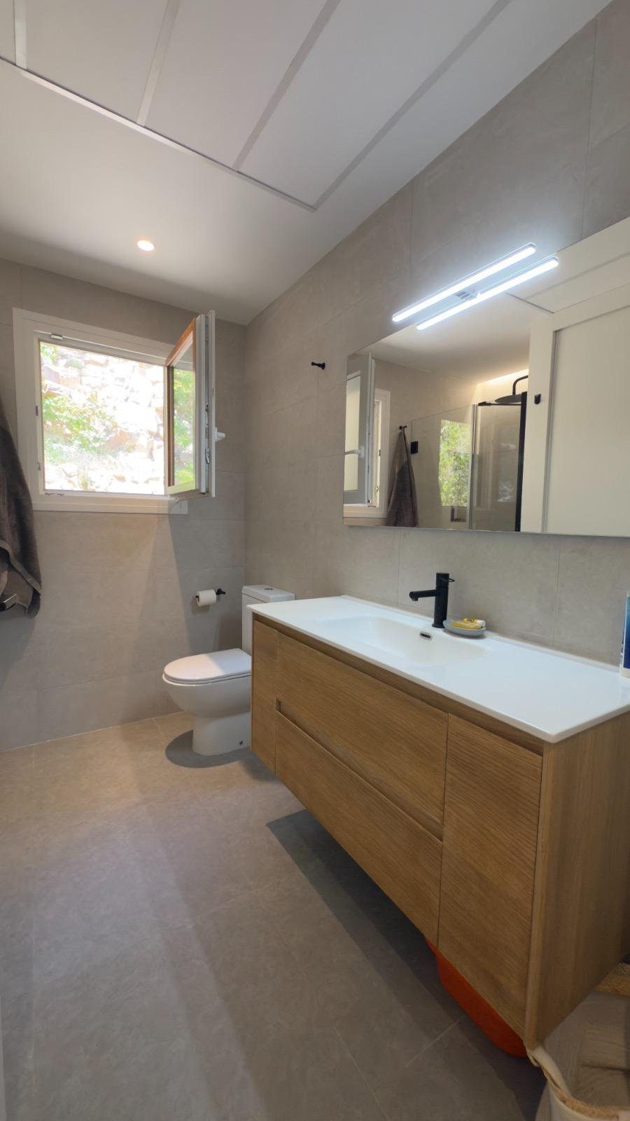 Property 2381 - Image 30