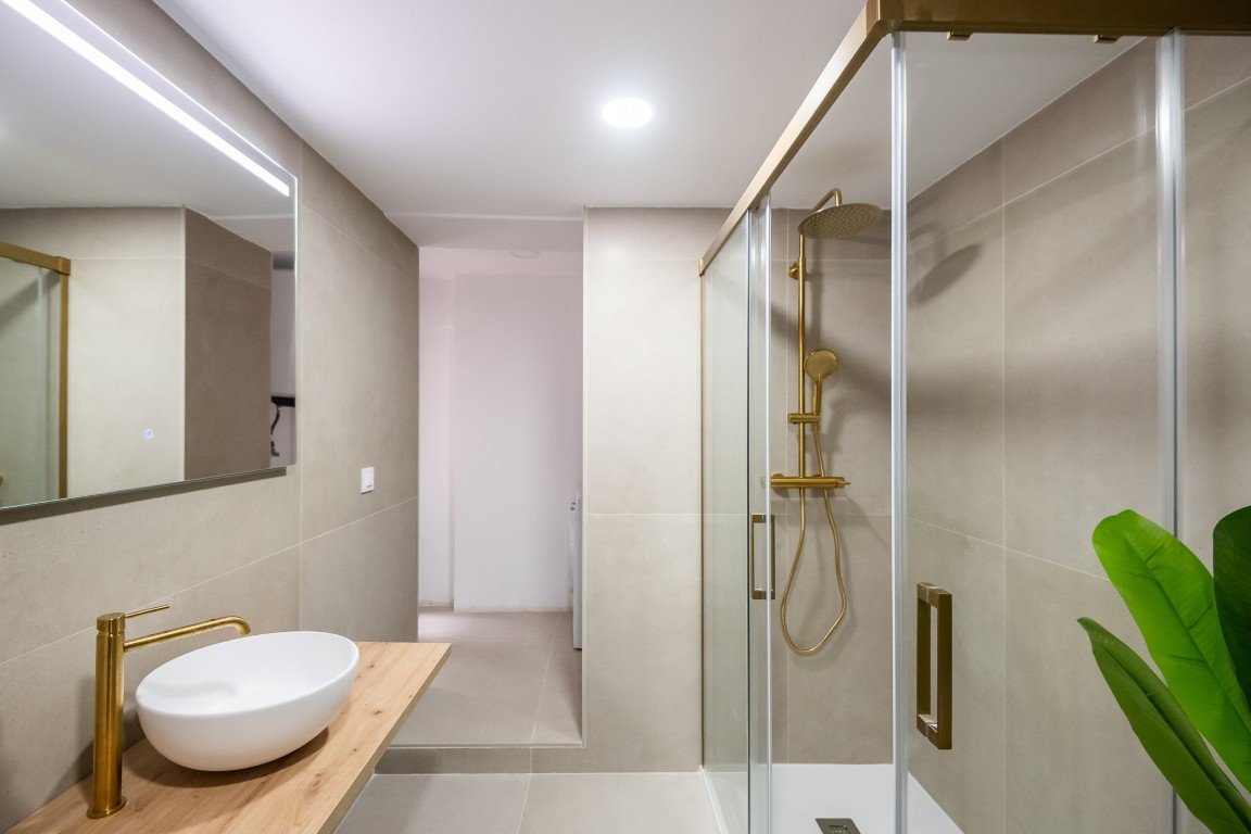 Property 2393 - Image 14