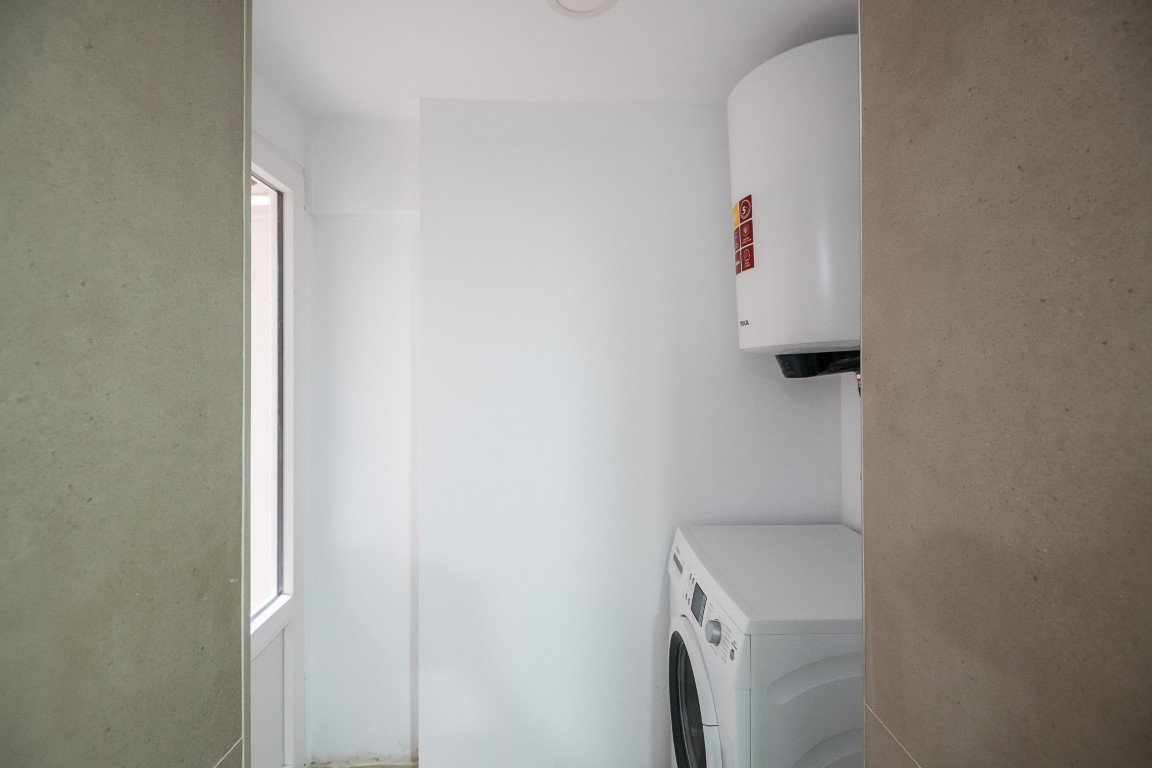 Property 2393 - Image 38