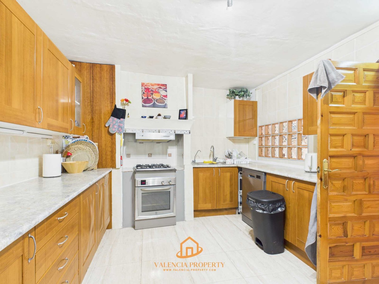 Property 2396 - Image 18