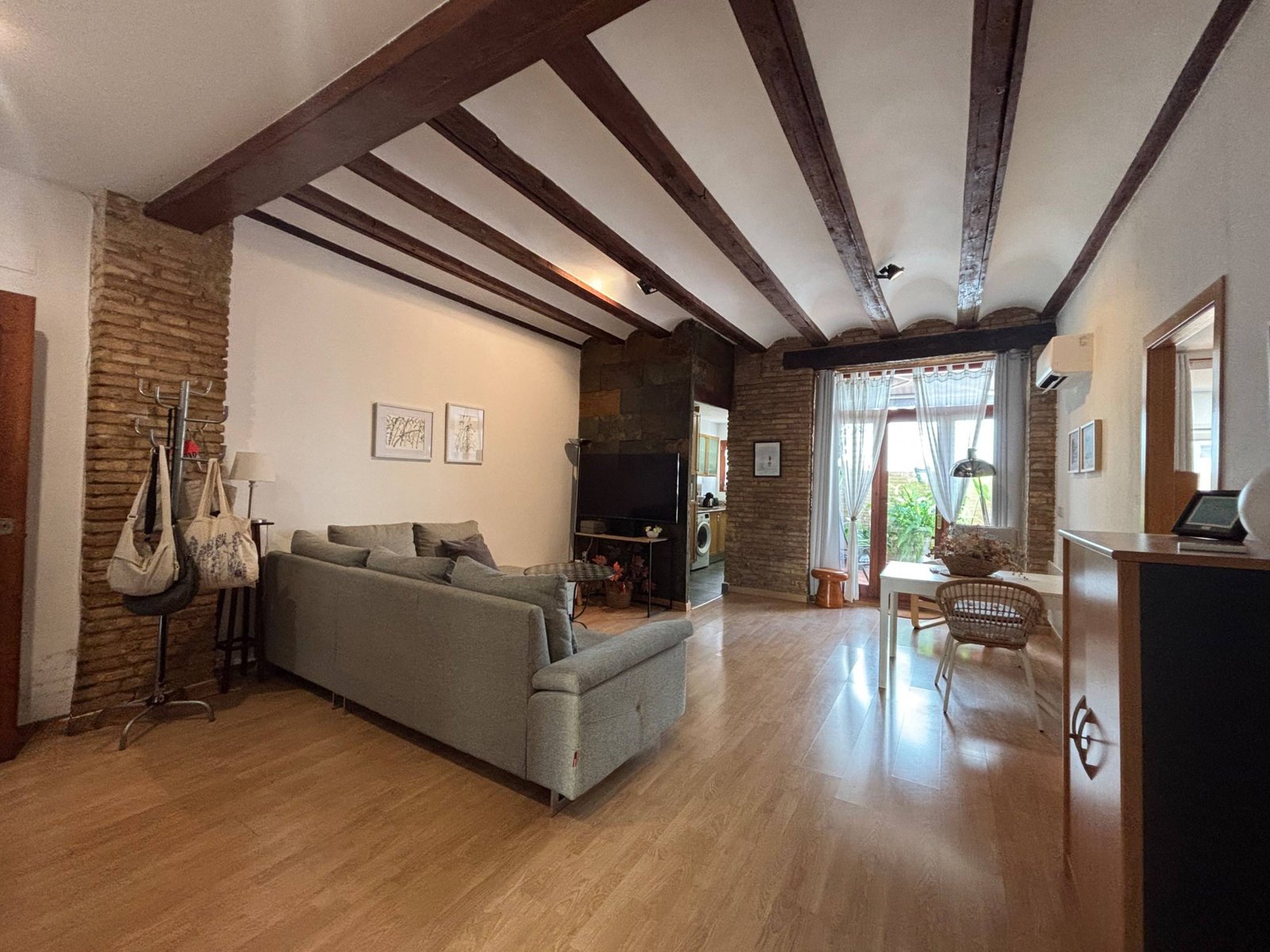 Property 2398 - Image 5