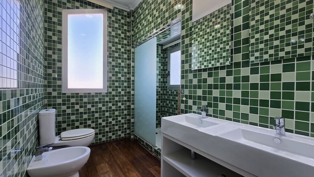 Property 2399 - Image 33