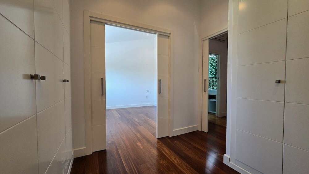 Property 2399 - Image 42