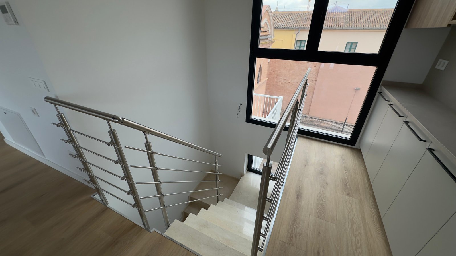 Property 2401 - Image 18