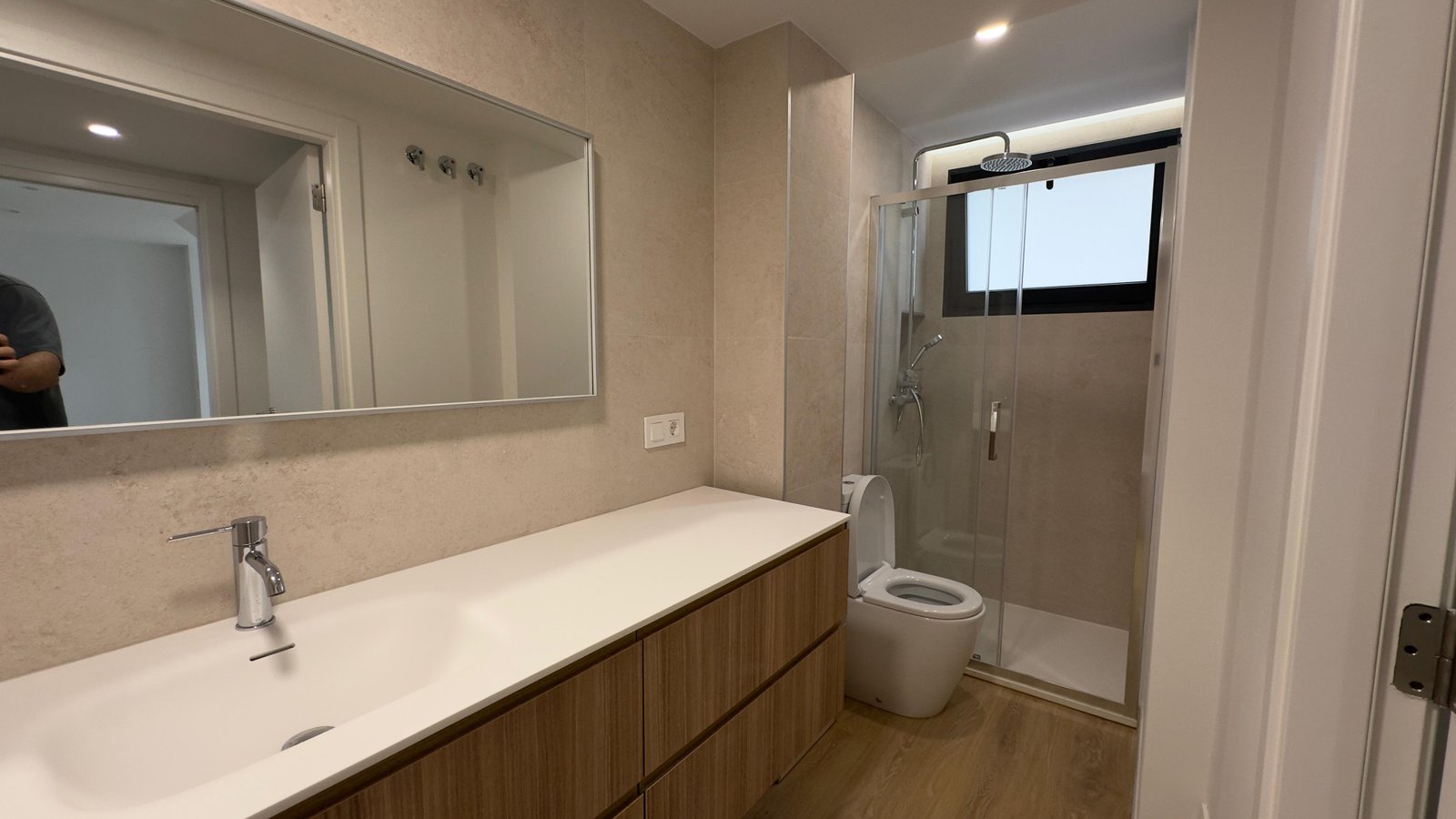 Property 2401 - Image 21