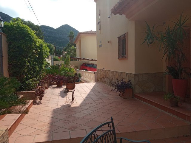 Property 2403 - Image 10