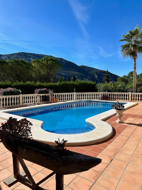 Property 2403 - Image 12