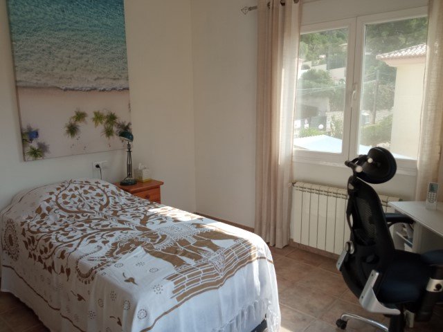 Property 2403 - Image 37