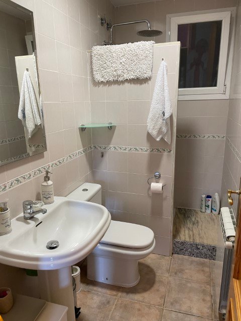 Property 2403 - Image 49