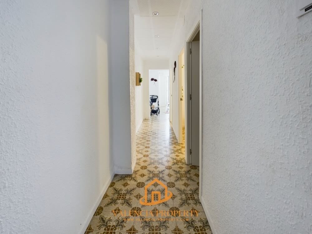 Property 2404 - Image 12