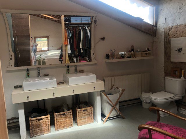 Property 2408 - Image 39