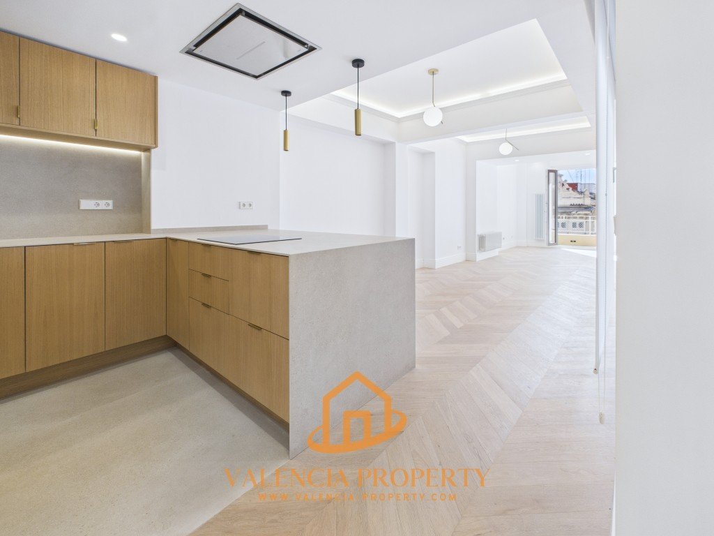 Property 2414 - Image 9