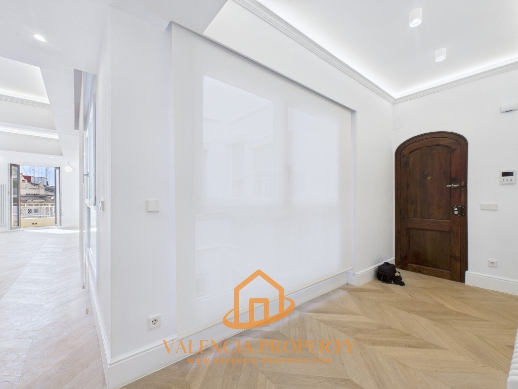 Property 2414 - Image 8