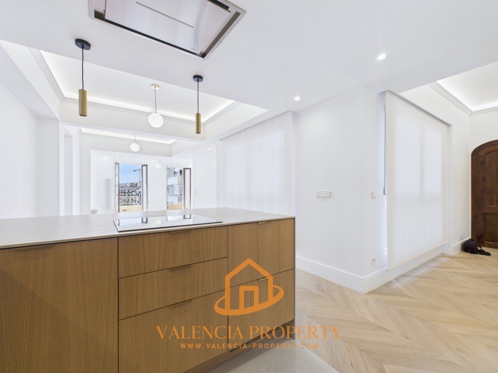 Property 2414 - Image 10