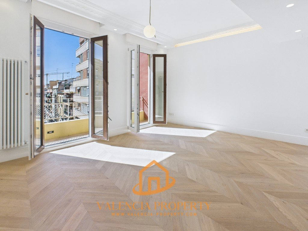 Property 2414 - Image 2