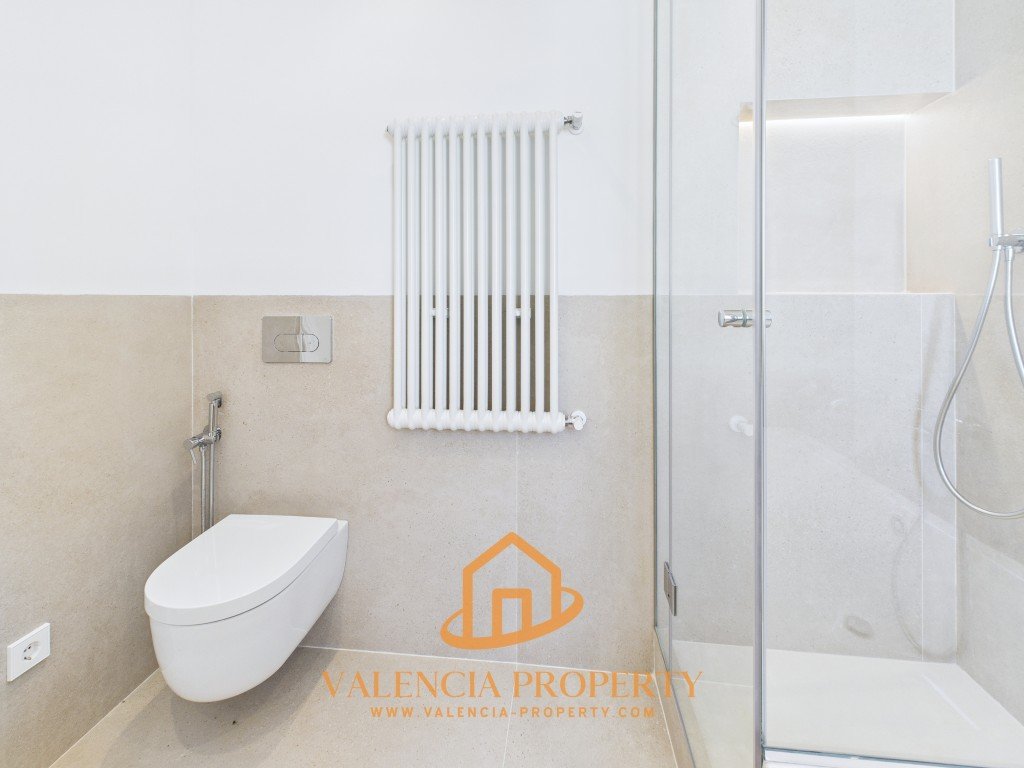 Property 2414 - Image 24