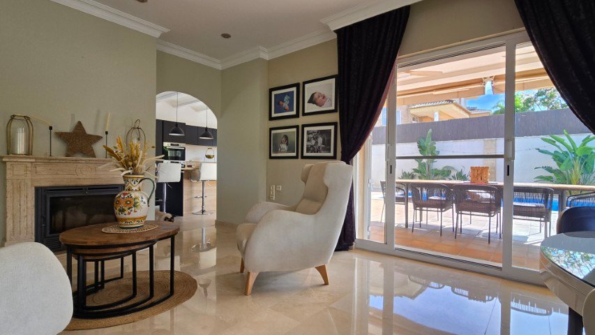 Property 2415 - Image 46