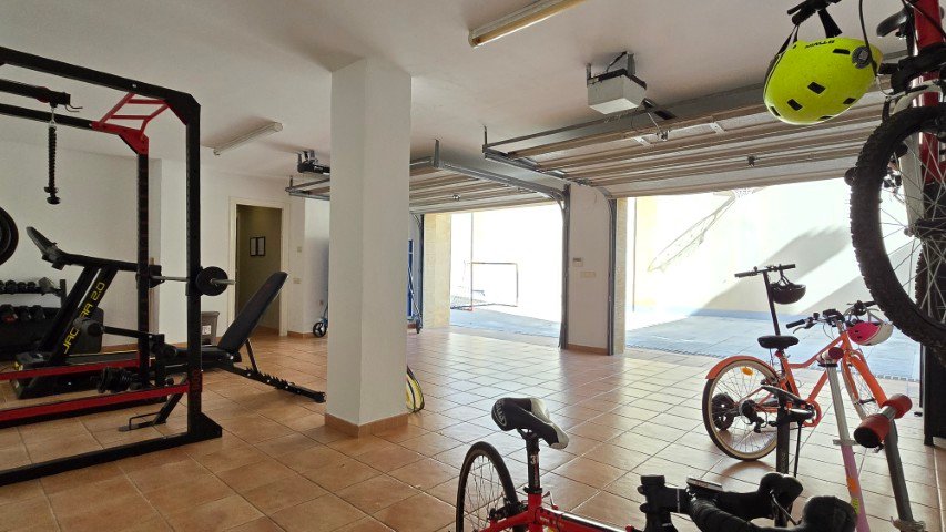 Property 2415 - Image 28