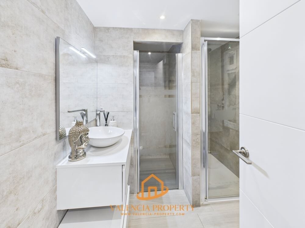 Property 2426 - Image 18