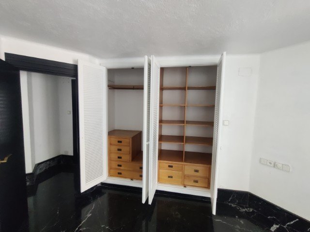 Property 2428 - Image 6