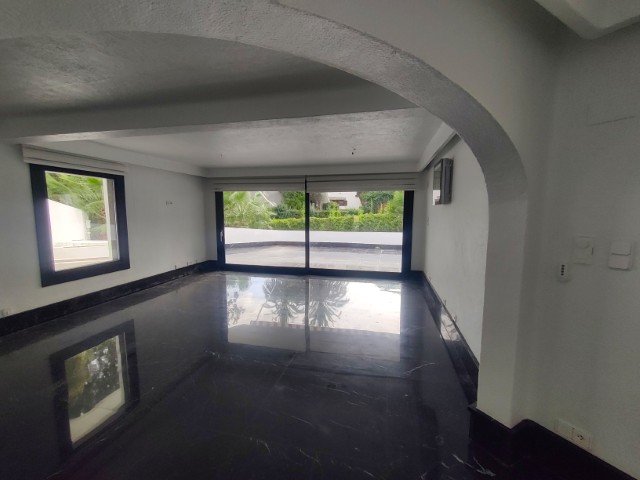 Property 2428 - Image 11