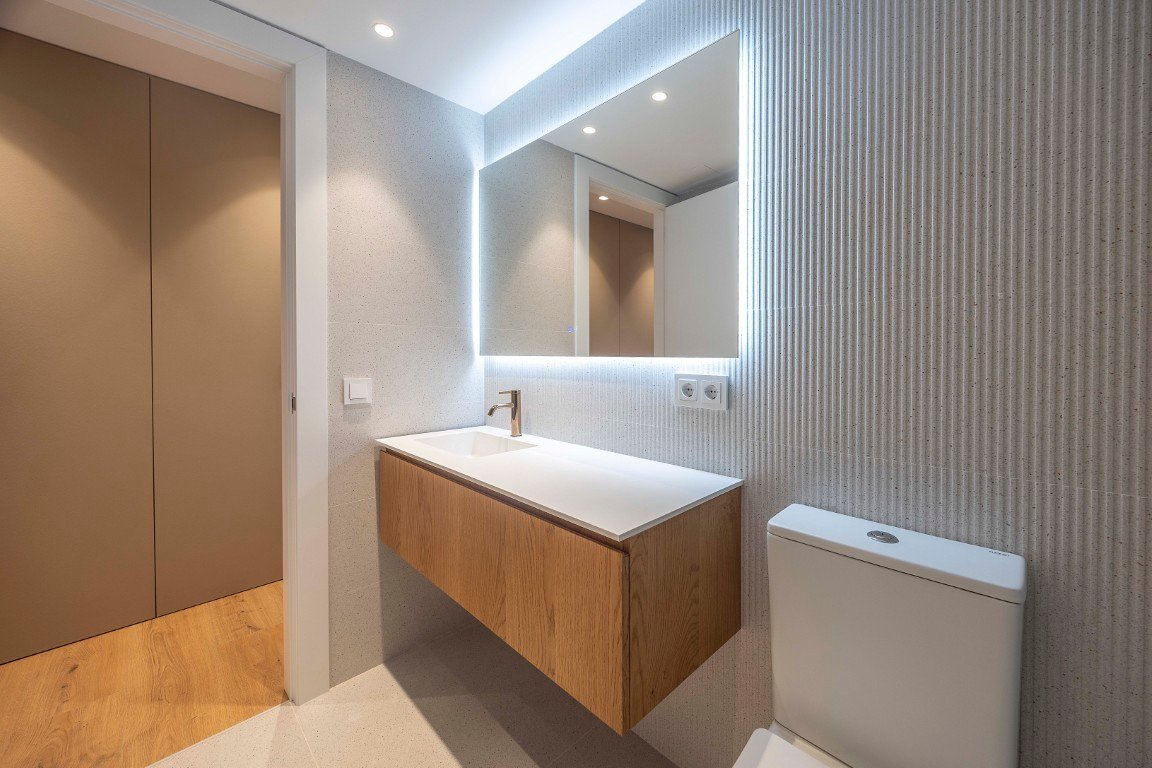 Property 2430 - Image 61