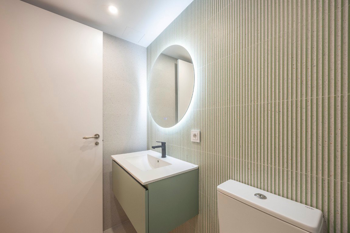 Property 2430 - Image 15