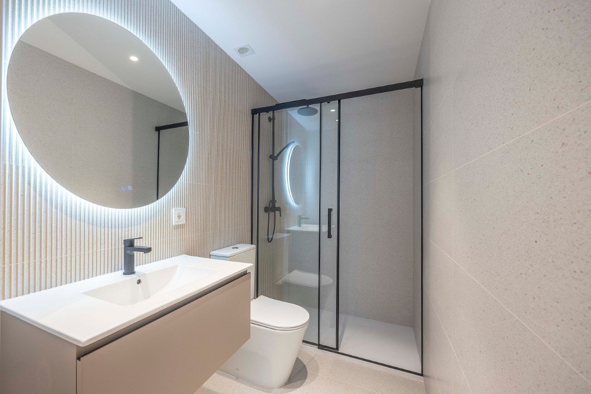 Property 2430 - Image 27