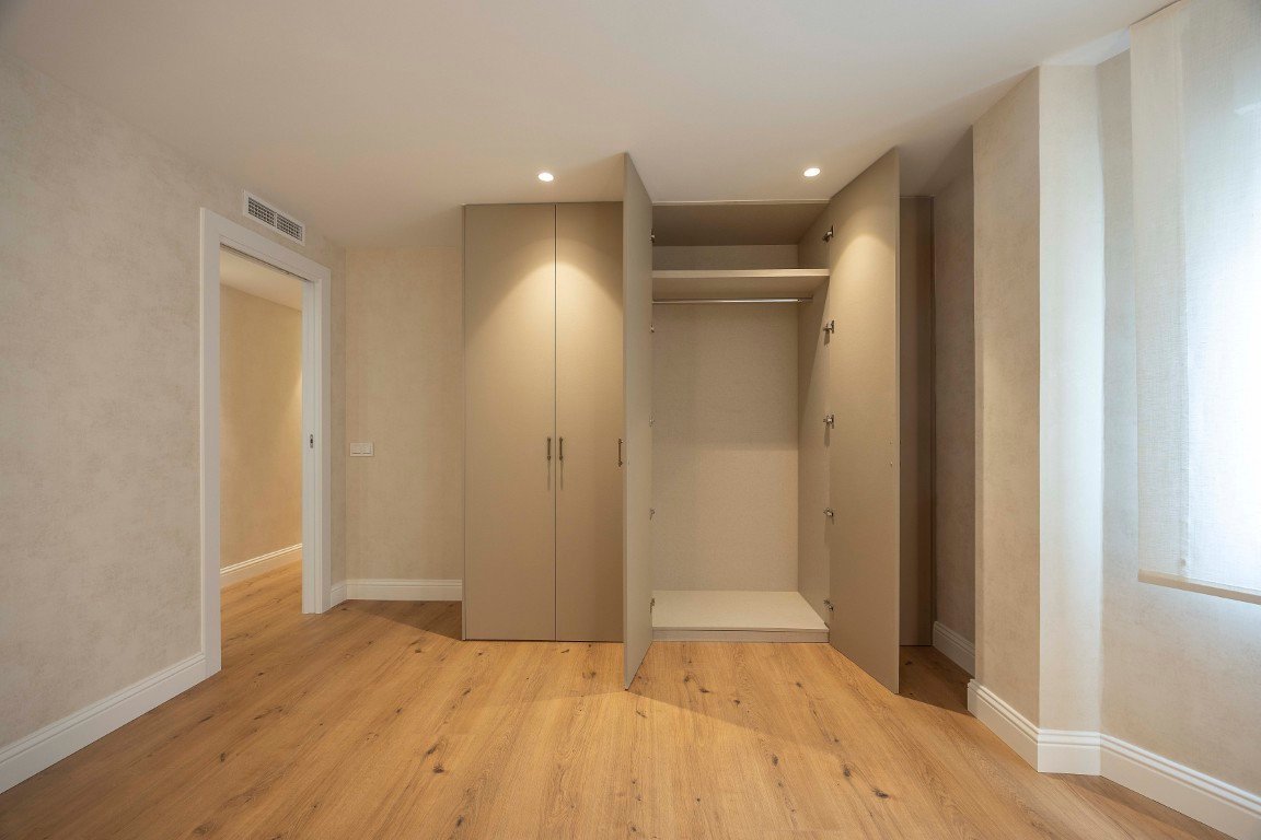 Property 2430 - Image 56