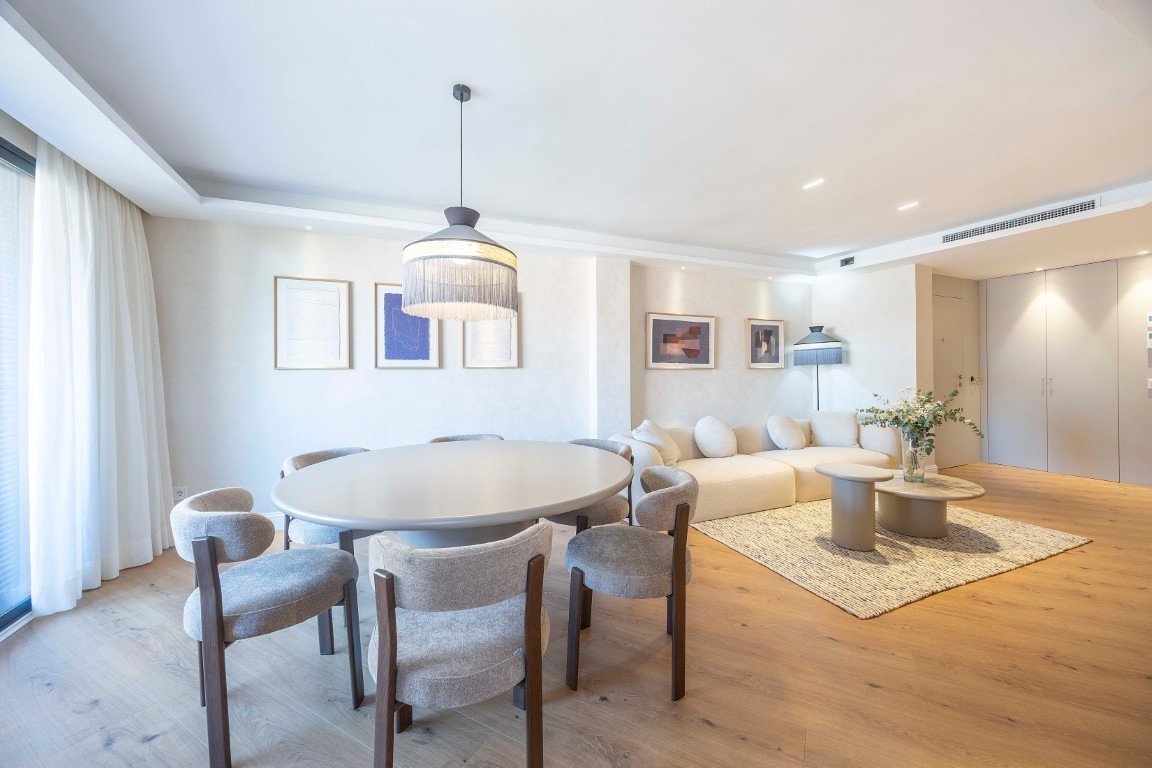 Property 2430 - Image 37