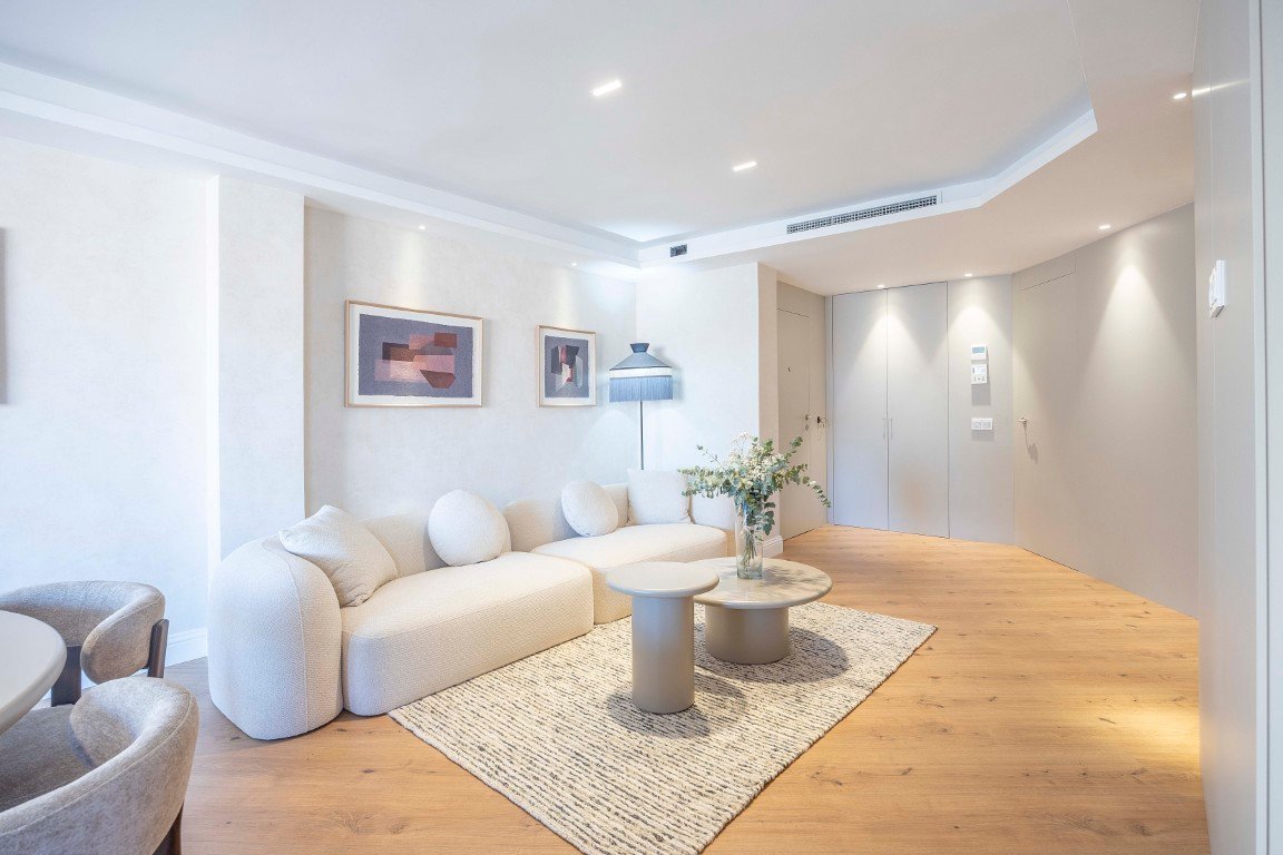 Property 2430 - Image 54